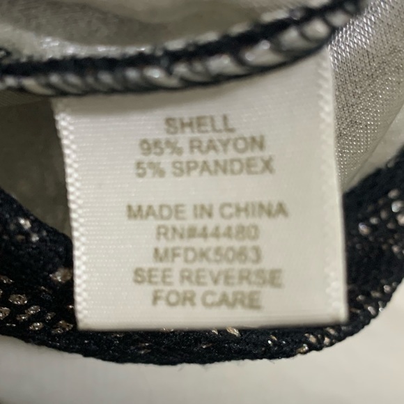 Love Fire Elegant Cocktail Dress, Black lace w/ white and soft gold underlay, M - Picture 10 of 14